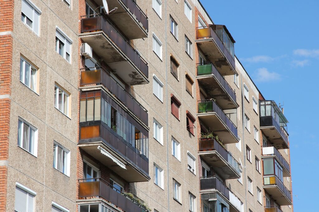 Veste cumplită pentru cei cu apartamente de două camere! Este informația momentului în România