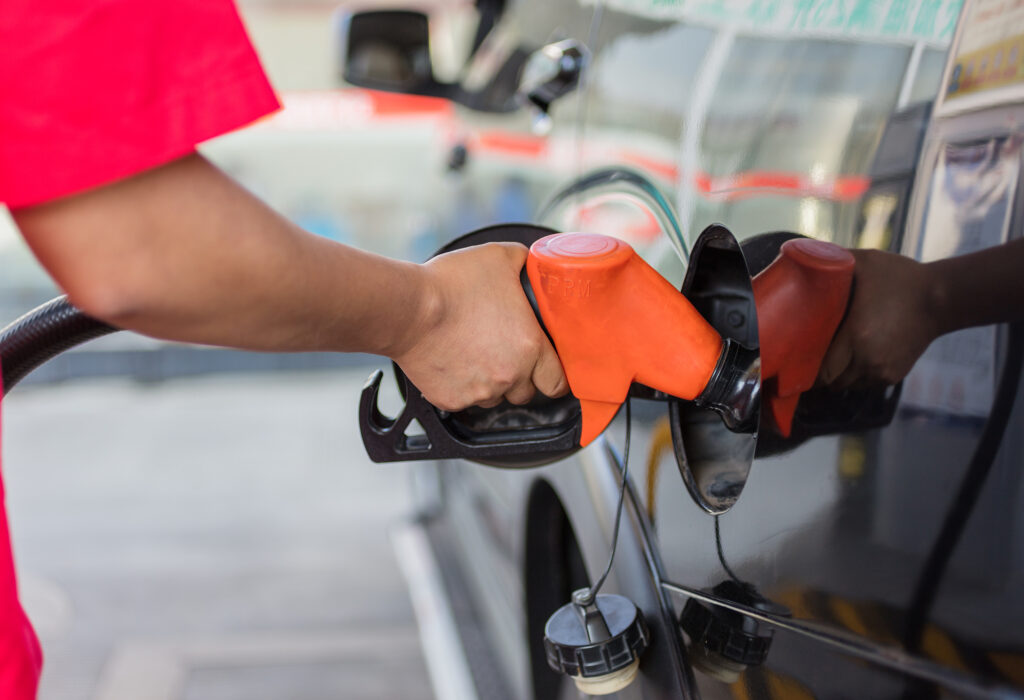 Preț carburanți, 21 iulie 2023. Cât costă benzina și motorina la pompă