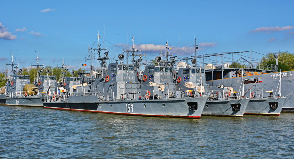 Avertisment în Marea Neagră! Forțele Navale Române caută mine de război în apele teritoriale