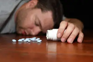 Riscurile la care vă expuneți atunci când luați acest medicament. Provoacă dependență