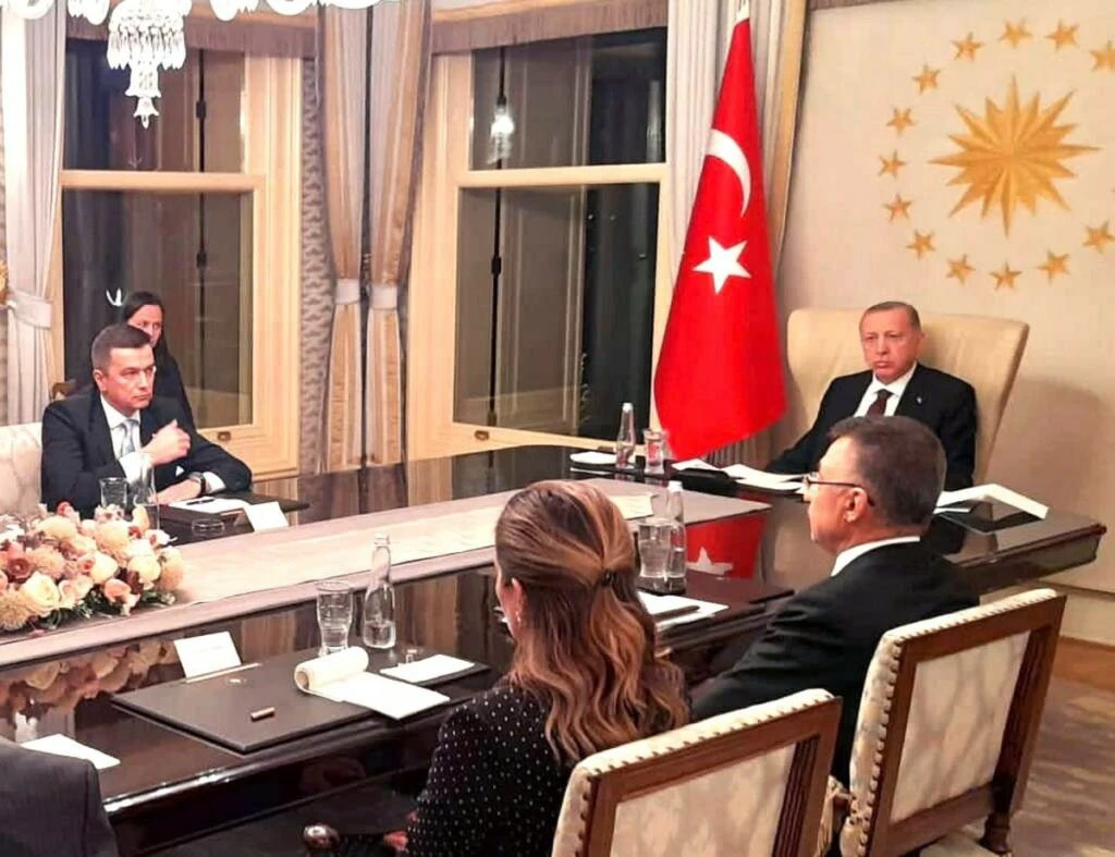 Sorin Grindeanu s-a întâlnit cu Erdogan. România dorește să avanseze în topul piețelor de import ale Turciei