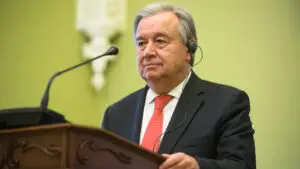 António Guterres cere reducerea dependenței de combustibilii fosili. Șeful ONU atacă dur marile companii petroliere