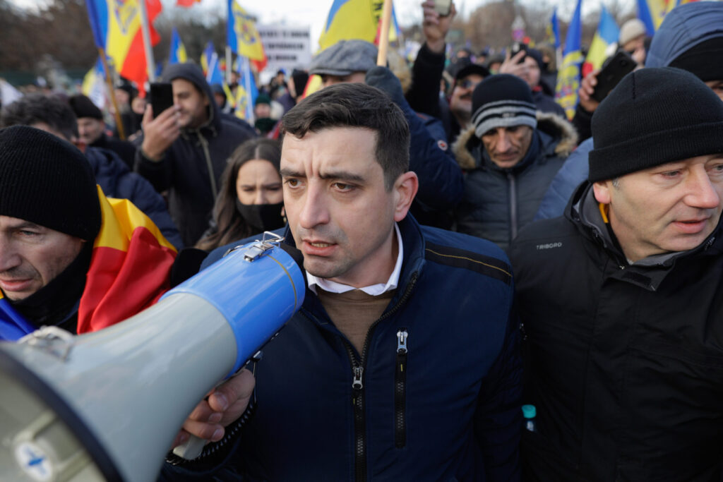 George Simion aruncă în aer toată România! Anunțul făcut de liderul AUR în miez de noapte