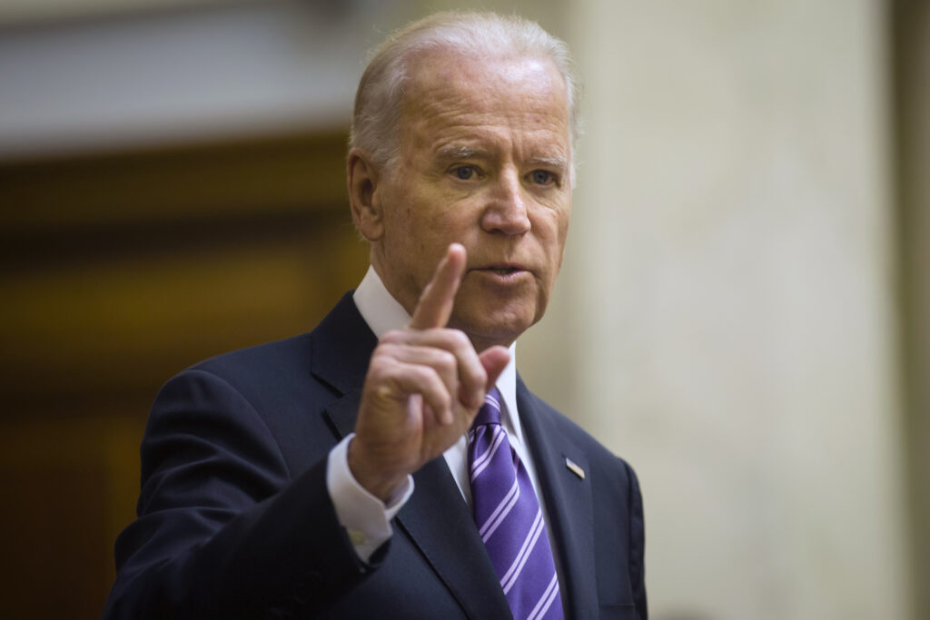 Joe Biden, în vârstă de 79 de ani, vrea să candideze pentru al doilea mandat. I-a confirmat lui Barack Obama