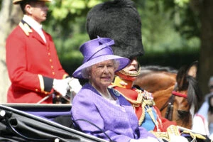 Regina Elisabeta a II a