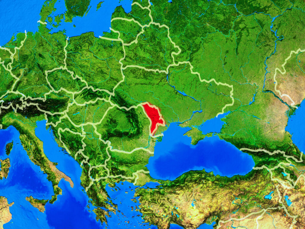 Tensiuni aproape de România. Oamenii fug de război din Transnistria spre Republica Moldova