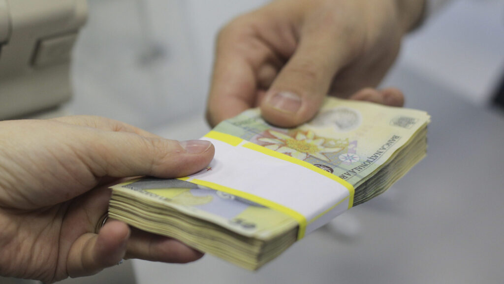 Jumătate dintre angajații din România se așteaptă să li se mărească salariile anul acesta