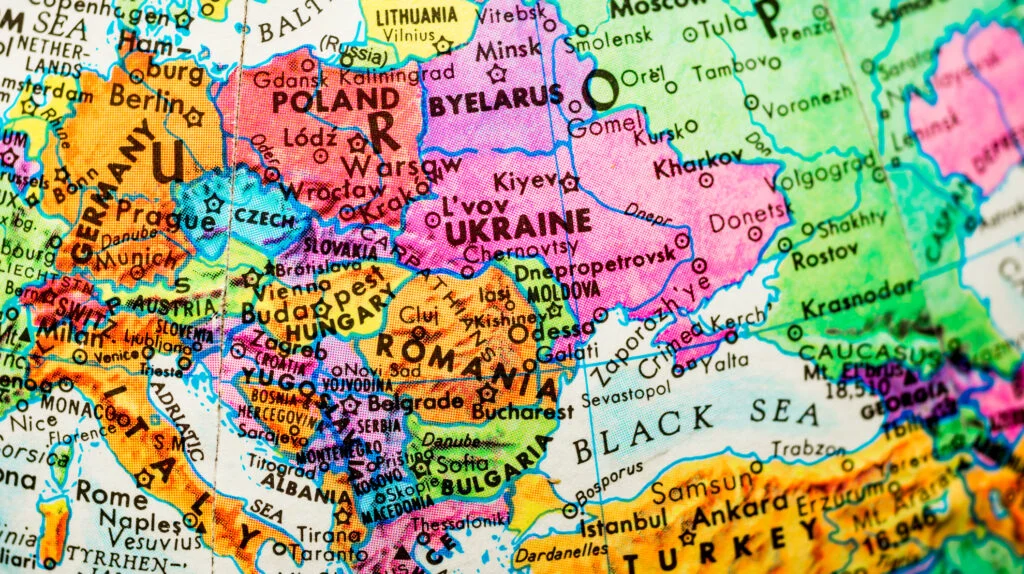 Europa de Est rămâne prinsă între ciocan şi nicovală. Cum tratează Rusia şi Germania această regiune