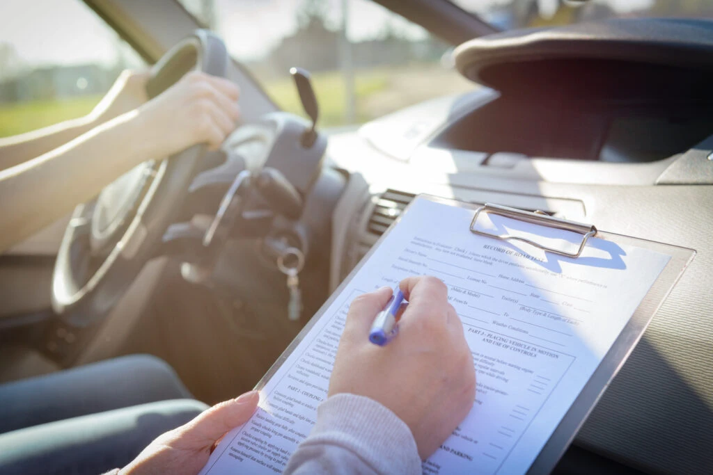 Intră în vigoare în România! E obligatoriu pentru examinatorii auto de la proba pentru obținerea permisului de conducere