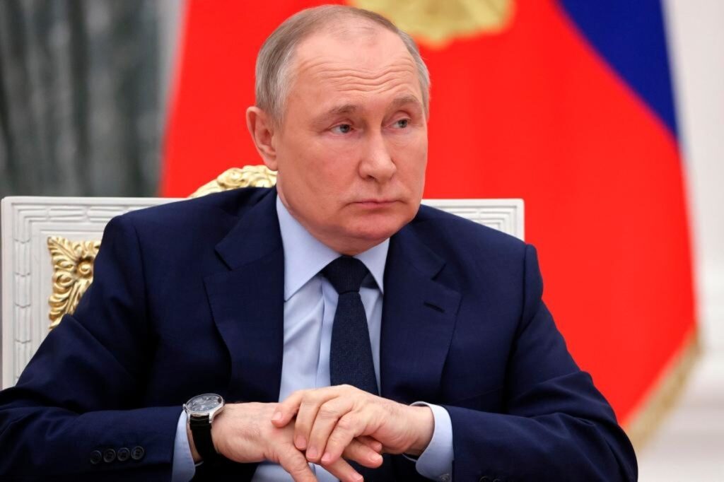 Adevărul despre Putin. De ce nu îşi mişcă mâna dreaptă? Nimeni nu se aștepta