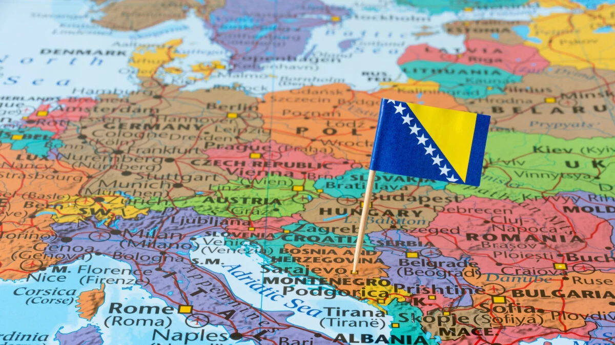 Președintele sloveniei spune că Bosnia ar trebui să primească statutul de candidată la aderare