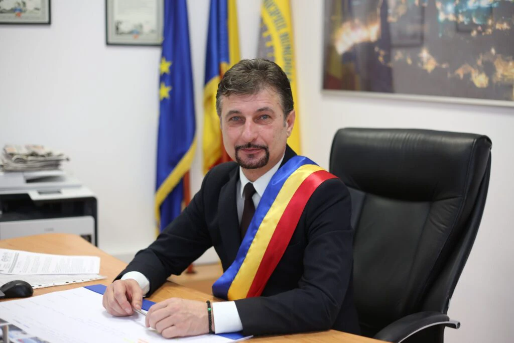 Dan Bobouţanu, Primarul municipiului Hunedoara: „Banii sunt un instrument care ajută la rezolvarea sau diminuarea multor probleme”