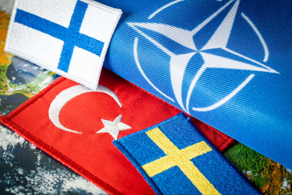 Vești proaste pentru Suedia și Finlanda. Turcia amână pe termen nedefinit negocierile pentru extinderea NATO