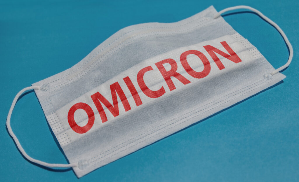 Noul val de infecții cu Omicron determină Australia să reintroducă concediile medicale plătite pentru persoanele cu COVID