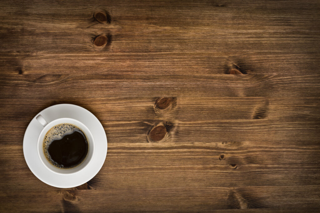 De ce cafeaua reîncălzită are un gust atât de amar. Explicațiile experților