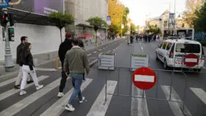 Șoferii din București au parte de noi restricții în weekend. Calea Victoriei se închide temporar traficului