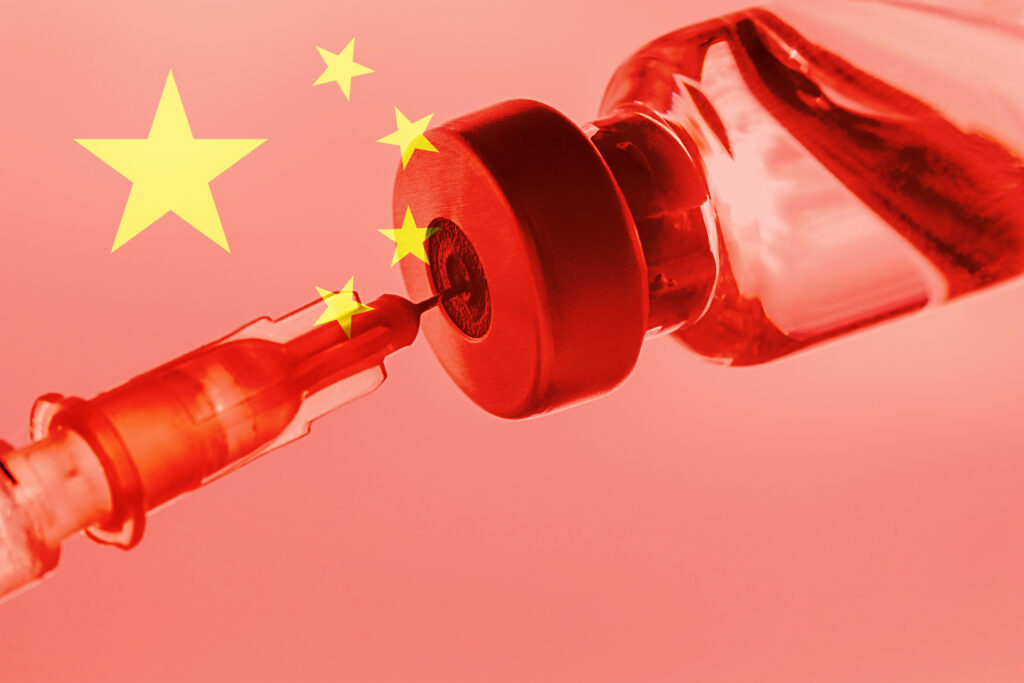 China impune vaccinarea obligatorie. Țara se confruntă cu mai multe cazuri Omicron