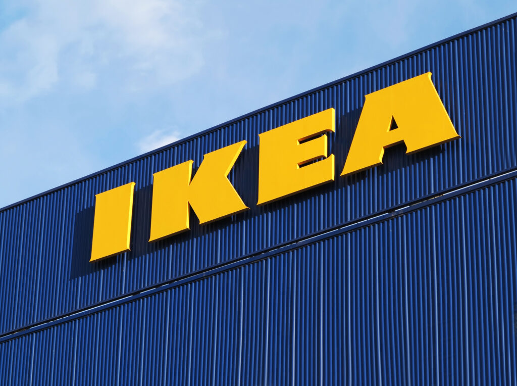 IKEA vrea să plece din Rusia. Ar putea ajunge la un acord în următoarele zile