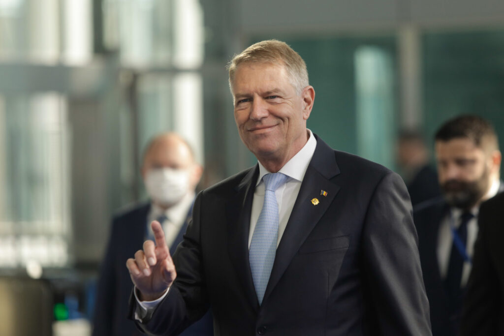 Klaus Iohannis pleacă luni în Letonia. Program aglomerat pentru președintele României
