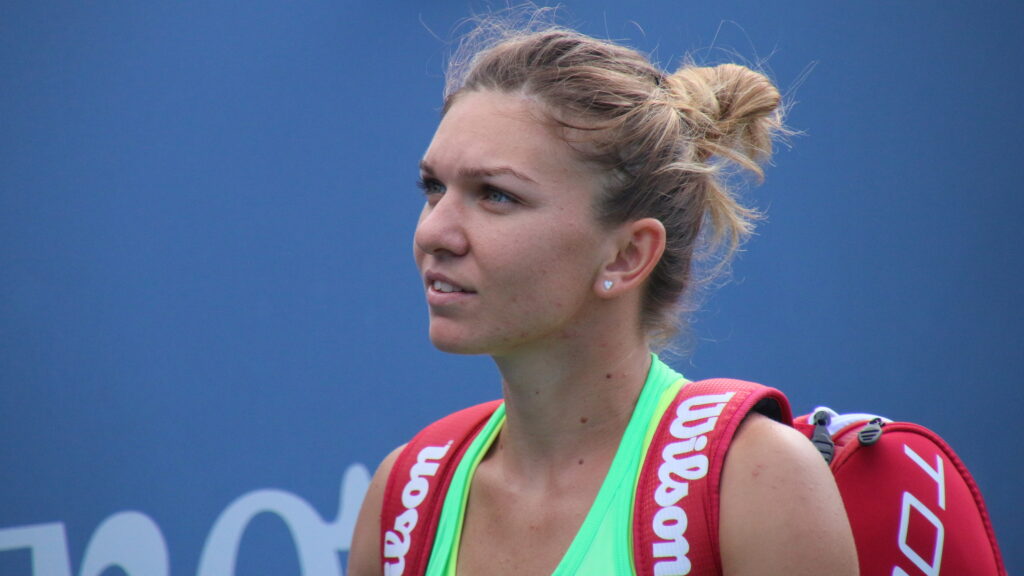 Simona Halep a pierdut meciul împotriva Elenei Rybakina. Sportiva română se oprește în semifinale la Wimbledon