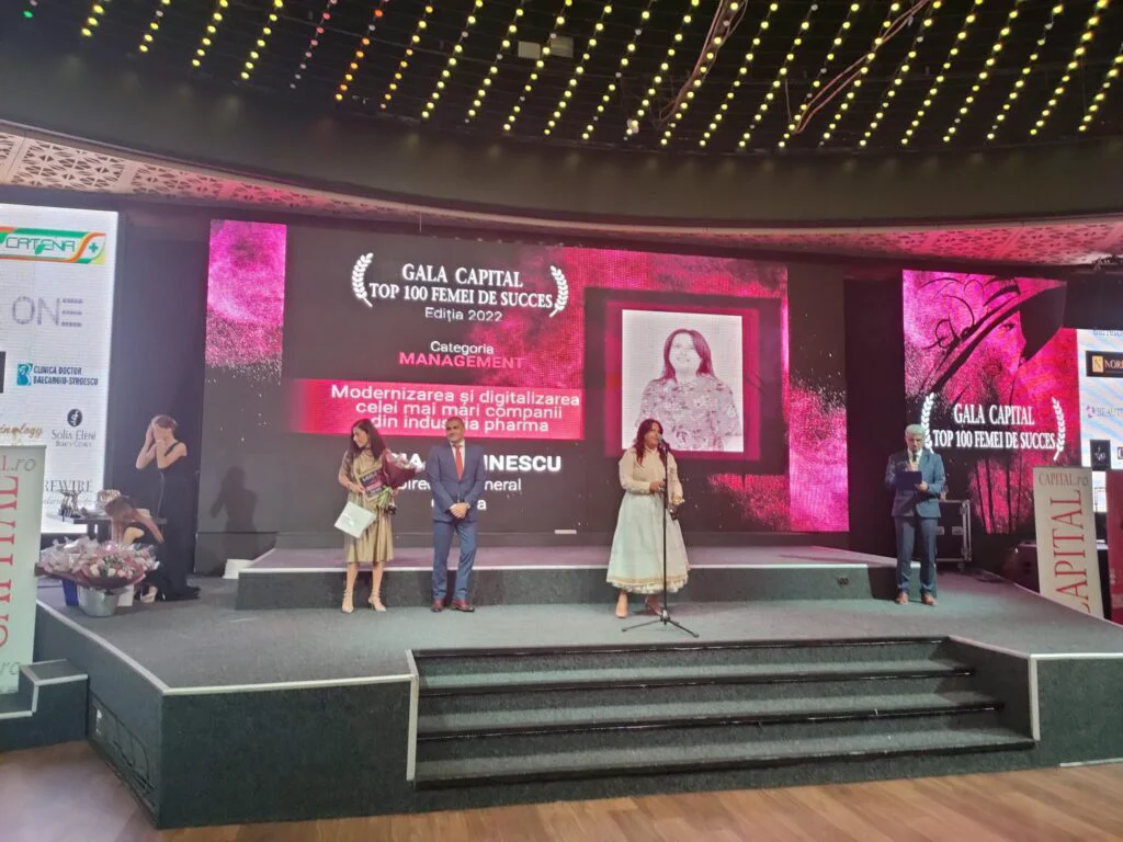 Gala Top 100 Femei de succes din România, premiatele categoriei „Management”! Alina Marinescu: Vreau să le mulțumesc și tuturor pacienților care ne-au trecut pragul farmaciilor