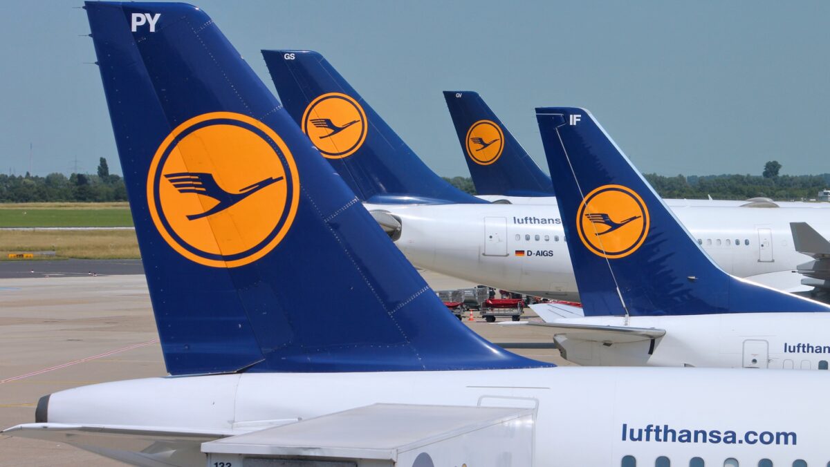 Haos în industria călătoriilor aviatice din Europa. Lufthansa anulează 3.100 de zboruri