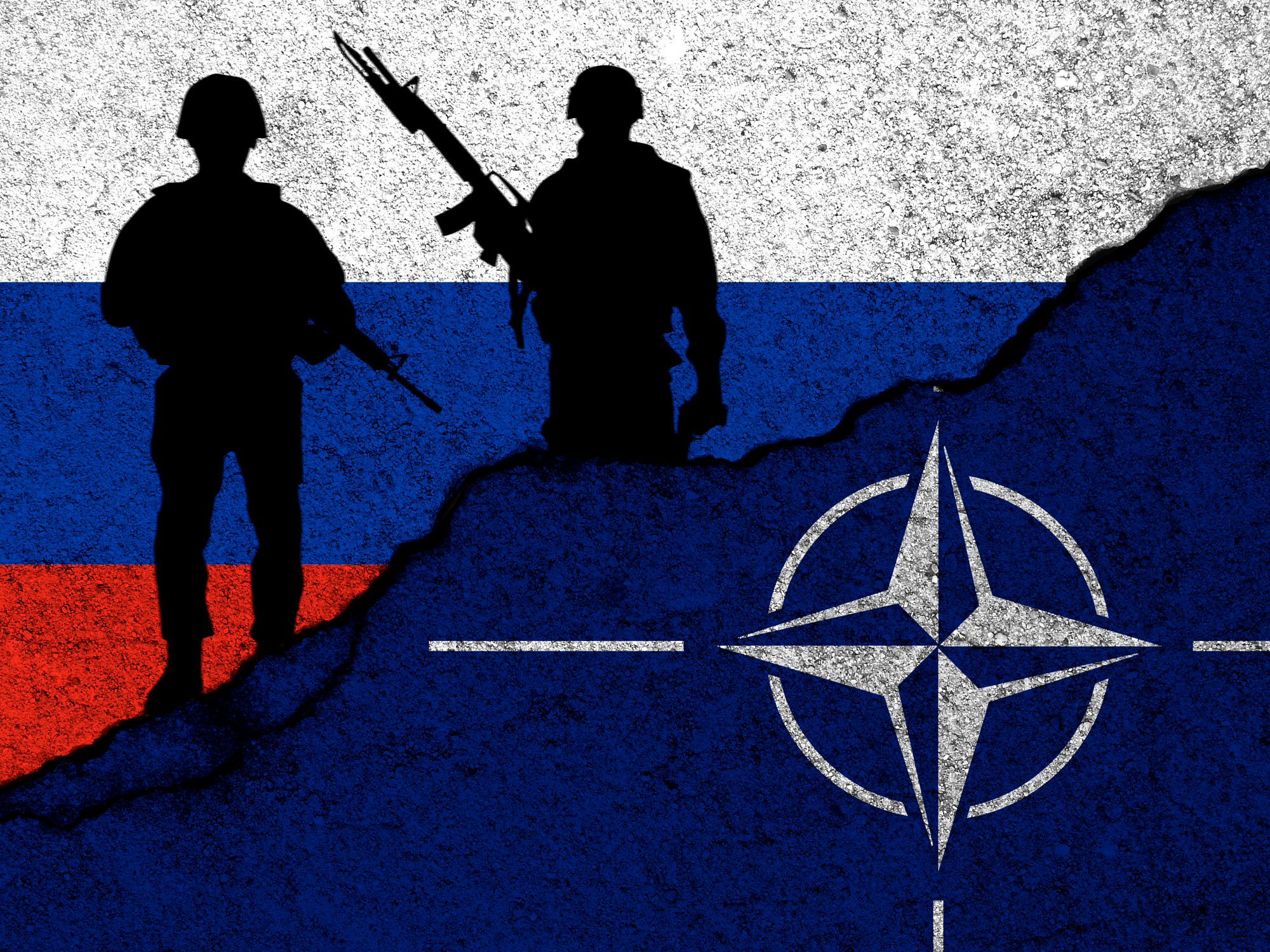 Нато готово к конфликту. Флаг НАТО. Военный комитет НАТО. Флаг НАТО И России.