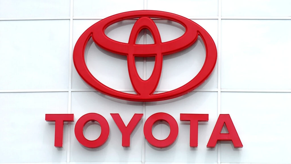 Toyota se va concentra pe lansarea de modele electrice pe baterie până în 2026