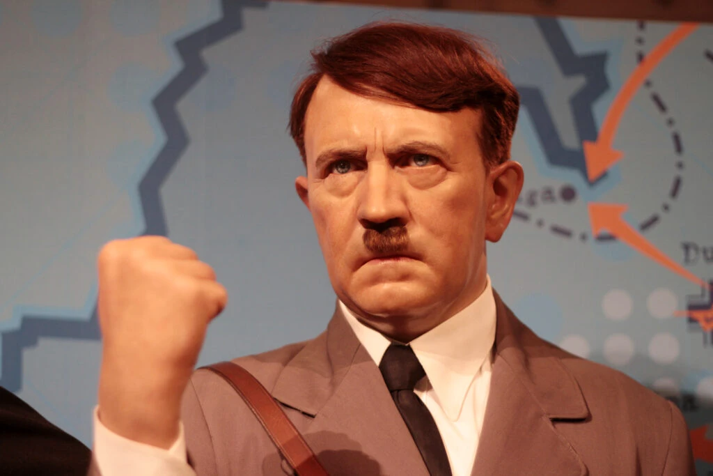 Hitler şi legendele pentru a ascunde adevăratele lupte pentru hegemonie mondială