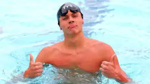 David Popovici a câștigat aurul la 100 m liber la Trofeul Settecolli! Românul a stabilit un nou record