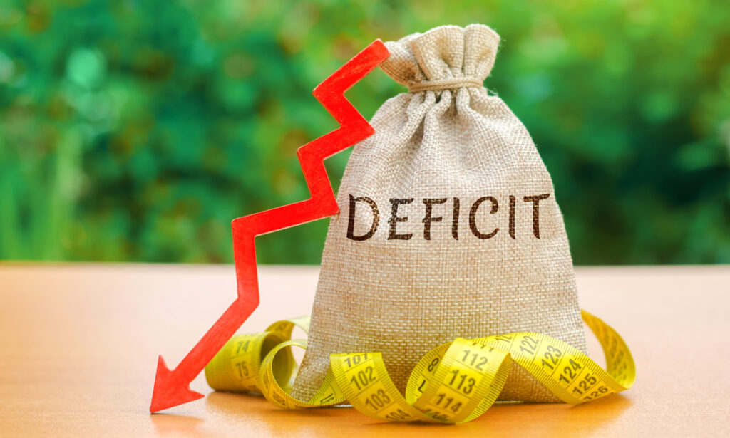Deficitul bugetar a ajuns la 2,40% din PIB în primele opt luni. Cifra este în scădere față de anul trecut