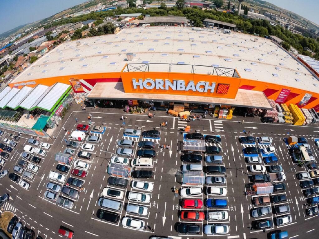 Hornbach înregistrează rezultate record în 2021/22. Cererea mare continuă și în sezonul de primăvară 2022/23
