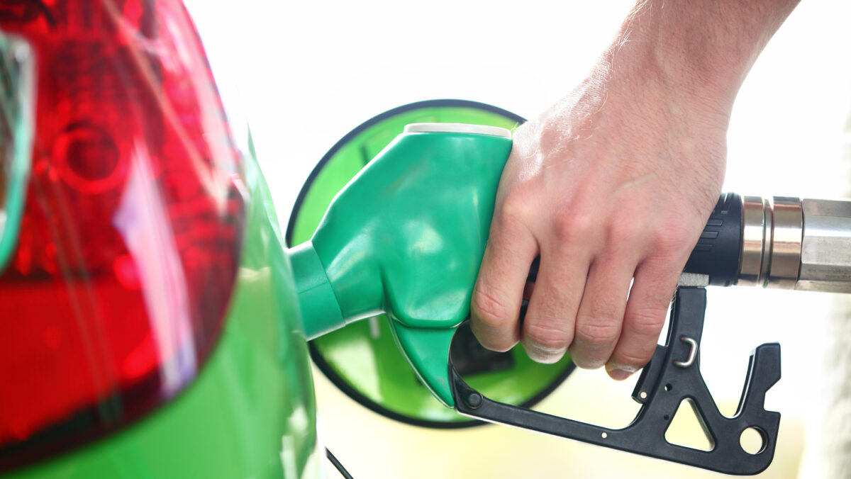Prețul carburanților în România pentru marți, 27 septembrie 2022. Benzina și motorina costă mai puțin