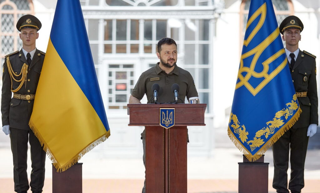 Zelenski a refuzat petiţia care le-ar fi permis bărbaţilor ucraineni să părăsească ţara