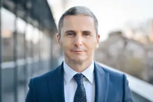 Românii consideră că schimbările climatice sunt cauzate de activitățile umane. Studiu Deloitte