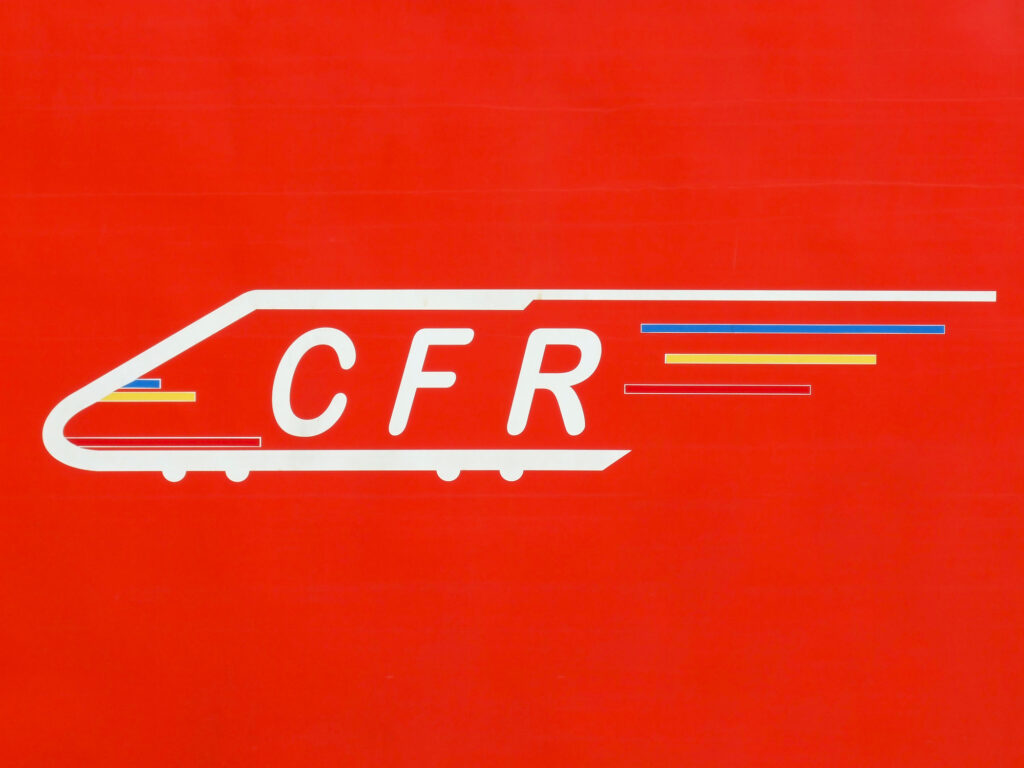 Angajaţii CFR vor protesta luni în faţa Ministerului Transporturilor