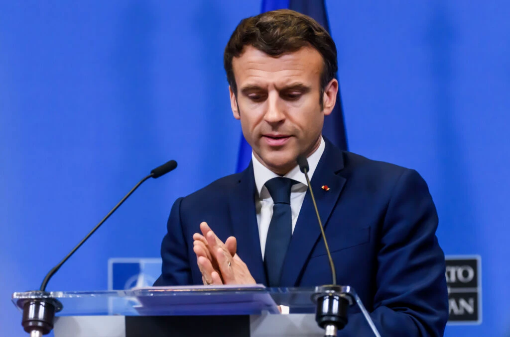 Emmanuel Macron, după controversa pornită de Sarkozy: Franţa nu va recunoaşte anexarea teritoriului Ucrainei