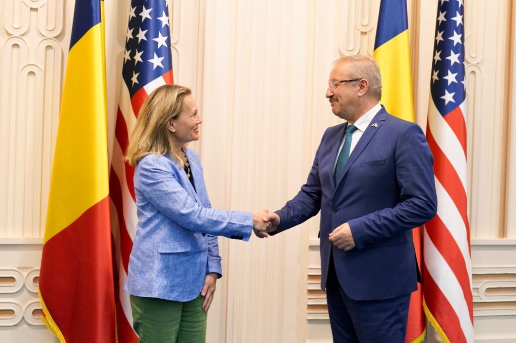 25 de ani de Parteneriat Strategic România-SUA: Vasile Dîncu s-a întâlnit cu ambasadorul SUA la NATO