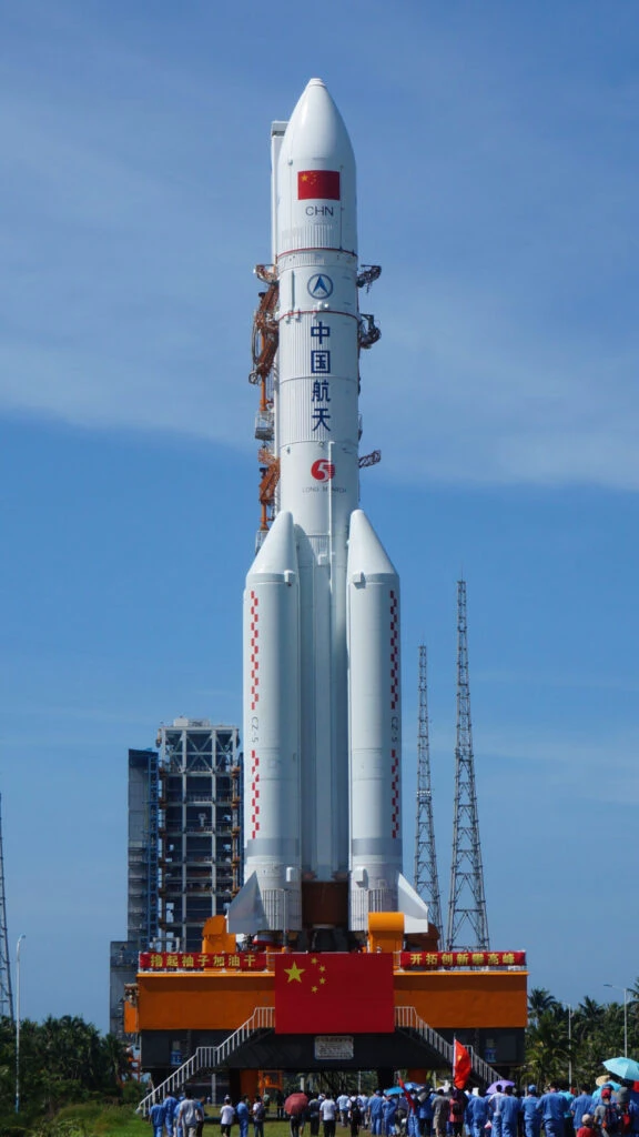 China lansează astăzi o nouă rachetă. Long March 5B este una dintre cele mai mari din lume