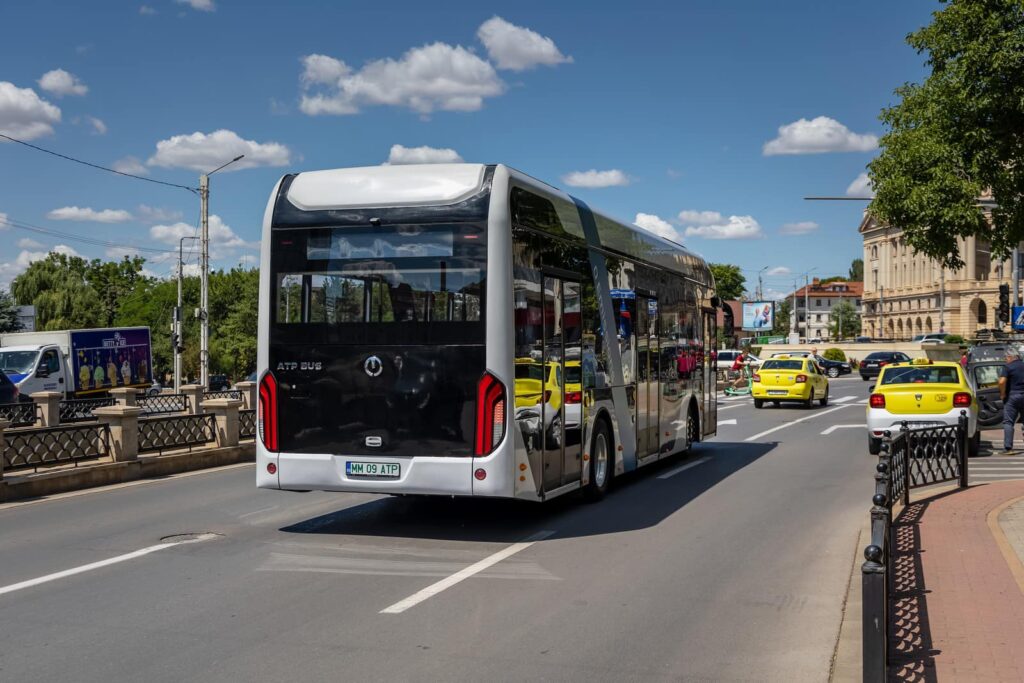 Autobuz electric proiectat, dezvoltat și realizat în România. Va fi testat pe străzile din Iași