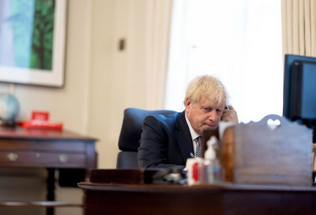 Boris Johnson a declanşat o uriaşă criză politică la Londra. Cum poate fi ea soluţionată