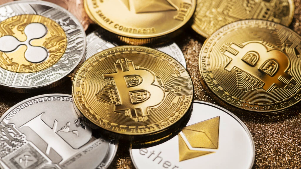 Raport criptomonede: Există doar șase miliardari în bitcoin în lume