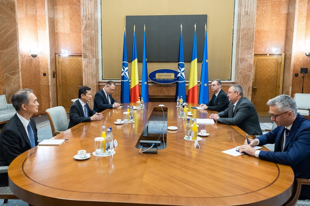 Nicolae Ciucă s-a întâlnit cu ambasadorul Japoniei în România. Metroul spre Otopeni va fi realizat cu management nipon