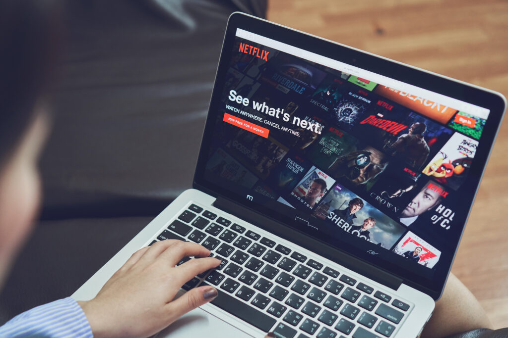 Netflix a câștigat 2,4 milioane de abonați noi la nivel mondial între iulie și septembrie