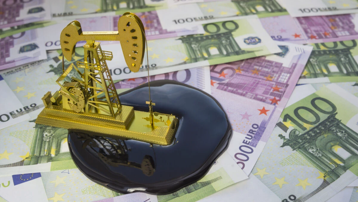 Preţurile petrolului au scăzut joi cu peste 3 dolari, după declaraţiile vicepremierului rus despre OPEC+