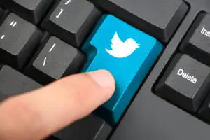 Twitter este din nou online! Care a fost motivul pentru care plaforma nu a funcționat