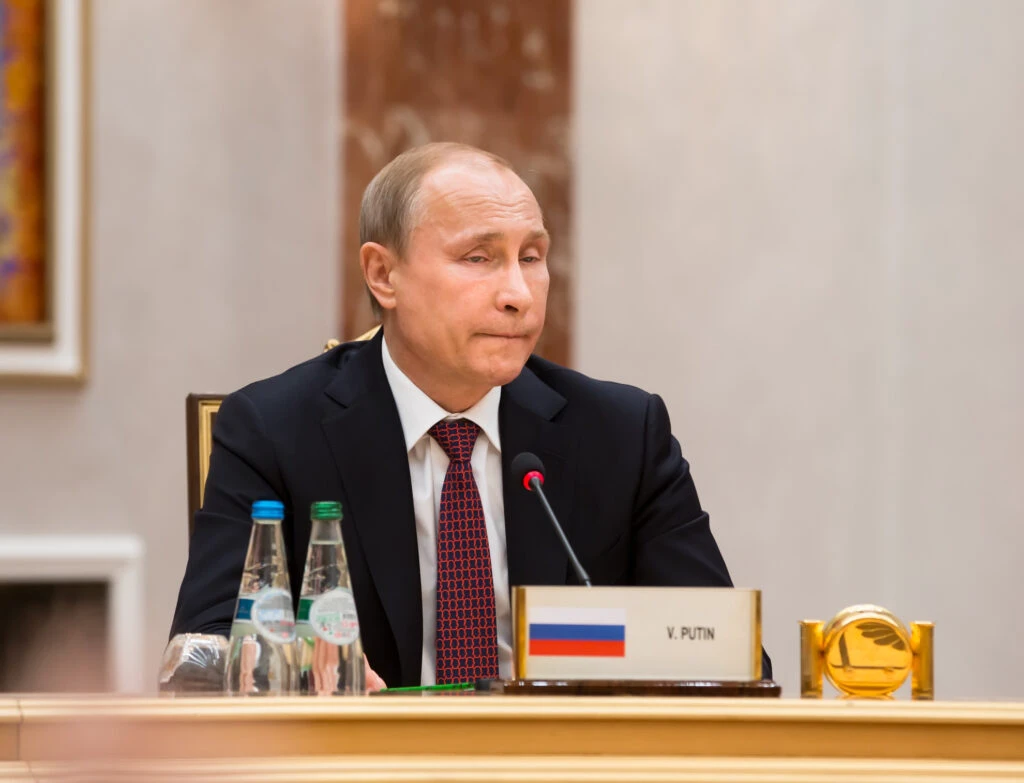 Vladimir Putin s-a făcut de râs! În ce ipostază a fost prins președintele Rusiei? (VIDEO)