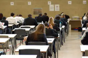 Bacalaureat 2022-sesiunea toamnă. Ce subiecte s-au dat la proba la alegere, joi, 18 august
