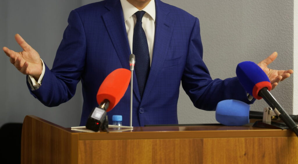 El îi ia locul lui Klaus Iohannis! Cine va fi noul preşedinte. Bombă pe scena politică
