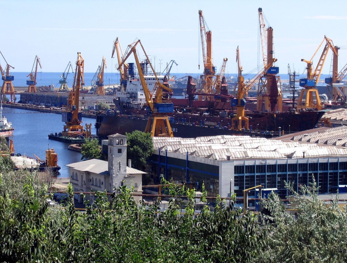 Campionii afacerilor din Portul Constanța: Două firme au încasat 60 de milioane de euro în 5 ani